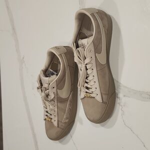 Nike SB Low Forty Percent Against Rights Sneakers